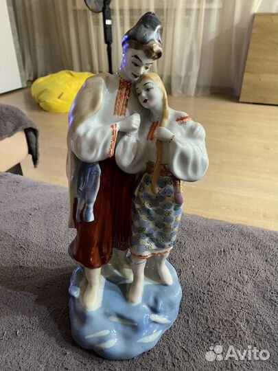 Фарфоровые статуэтки
