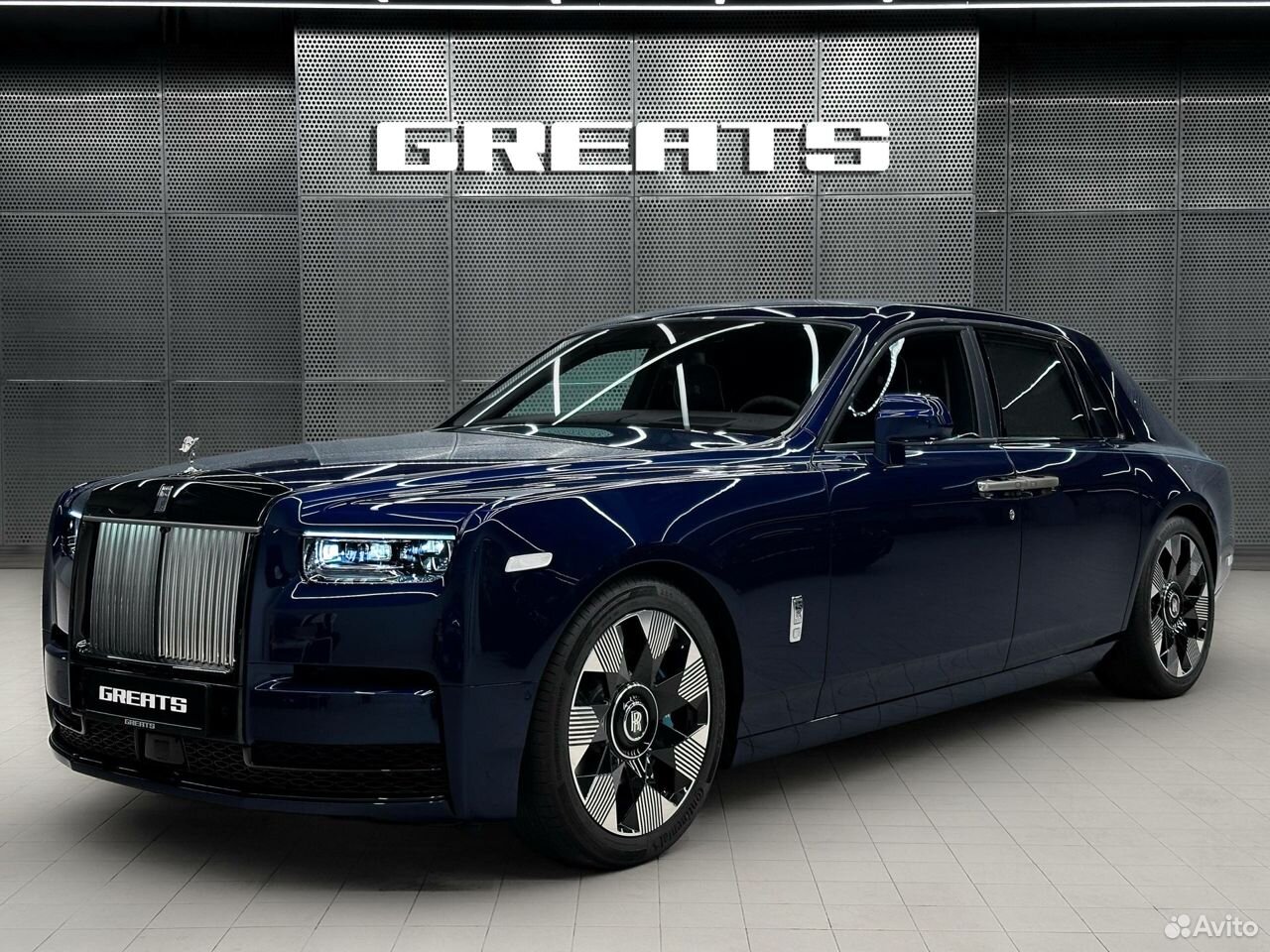 Rolls-Royce Phantom 6.8 AT, 2025