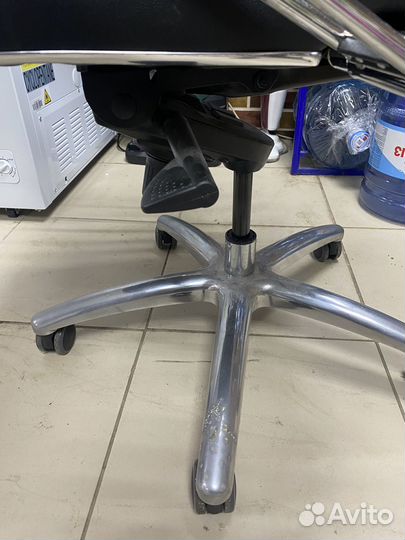 Компьютерное кресло