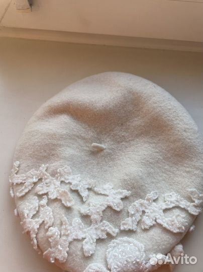 Берет женский, шерсть