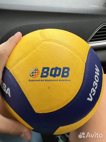 Волейбольный мяч mikasa v330w