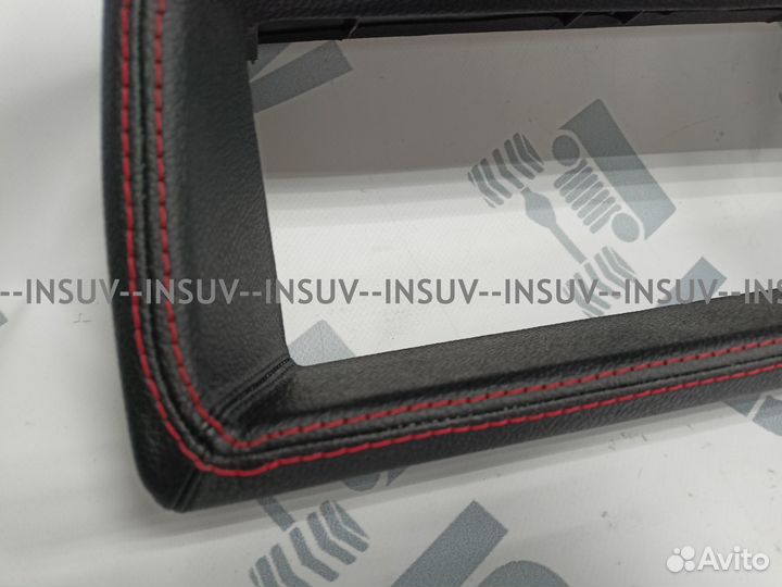 Щиток панели приборов 21213 Нива в коже красн стр