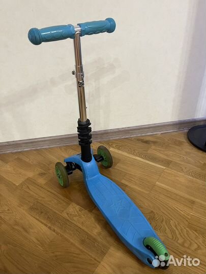 Самокат детский трехколесный