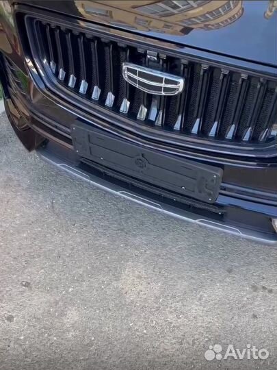 Подномерник geely monjaro подиумы(цельные)