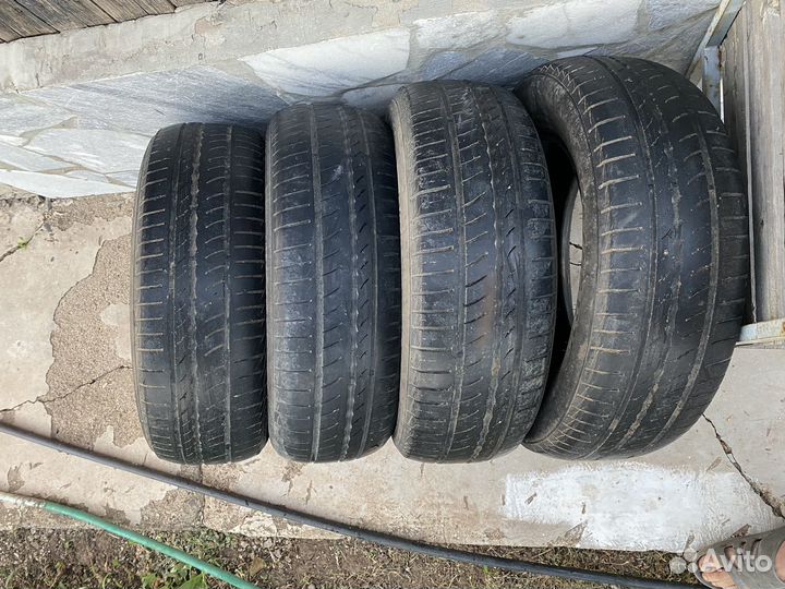 Pirelli Carrier 195/65 R15