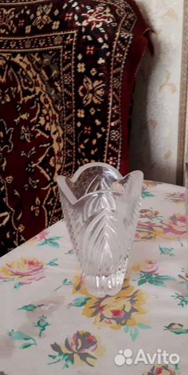 Хрустальная ваза
