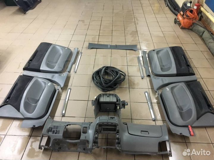 Пластик салона ipsum acm21