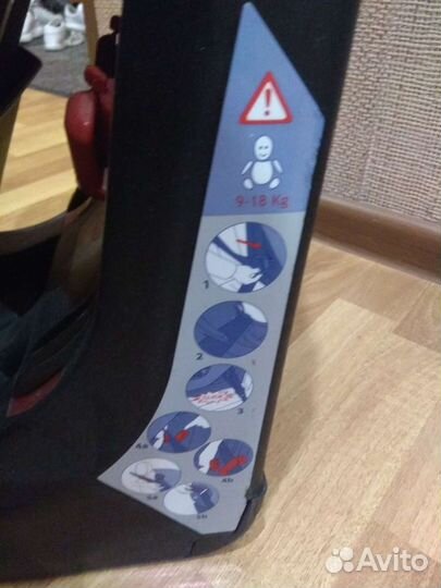 Автокресло Chicco 9-18 кг