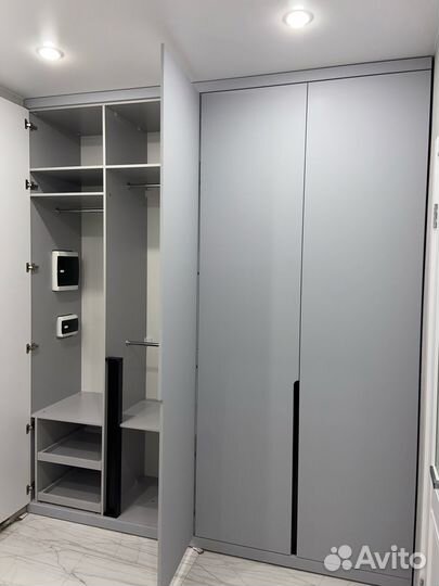 Шкаф в прихожую