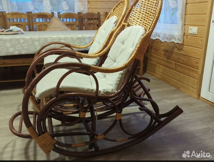 Кресло качалка из лозы