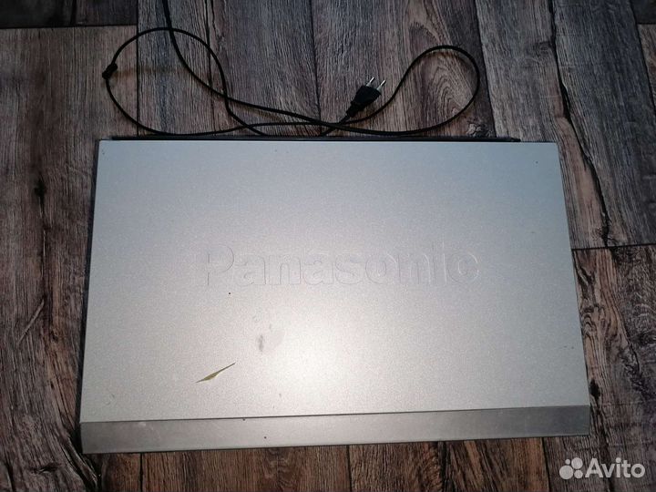 Видеомагнитофон panasonic