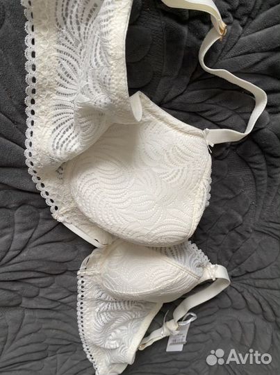 Бюстгальтер новый 85D