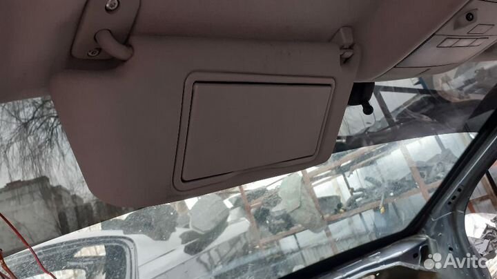 Козырек солнцезащитный левый Opel Astra H