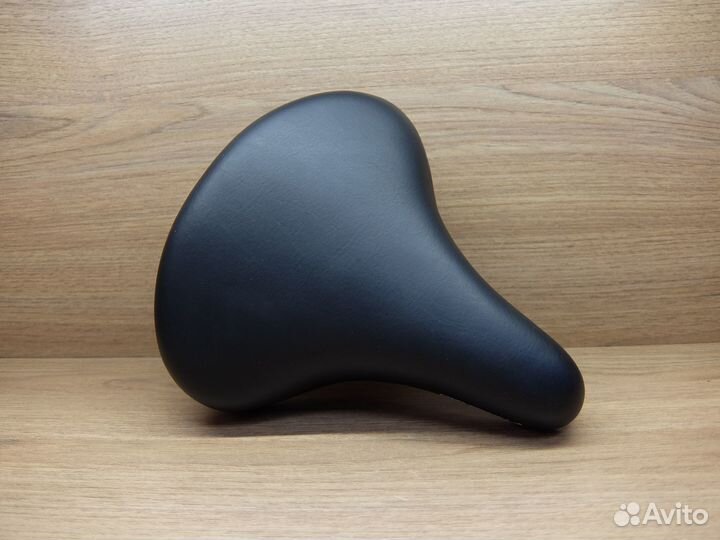 Седло комфортное на дорожный велосипед
