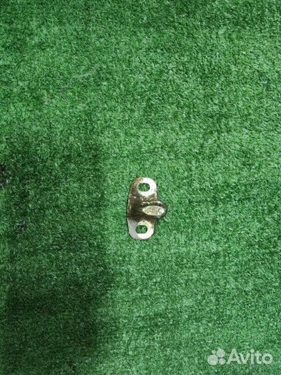 Ответная часть замка багажника Mitsubishi Lancer 9