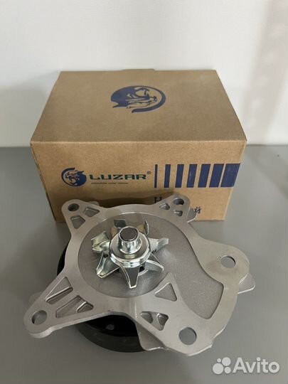 Насос водяной Toyota Corolla E-150/E-180