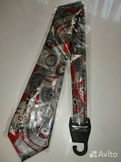 Мужской галстук