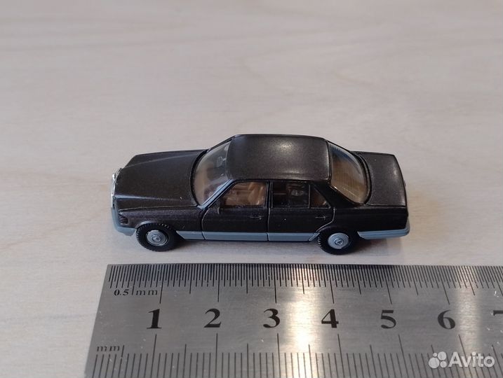 Mercedes Benz 500 SE (W126) 1979-1991