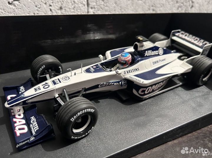 Гоночный автомобиль 1:18 Minichamps