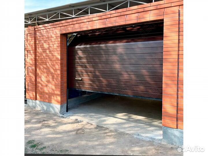 Ворота Секционные Alutech