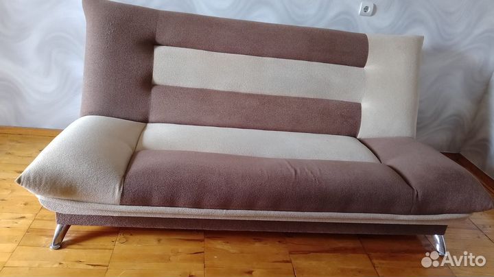 Диван и два кресла