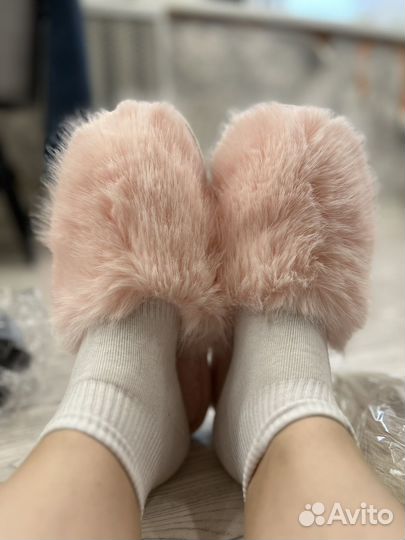 Тапки пушистые новые