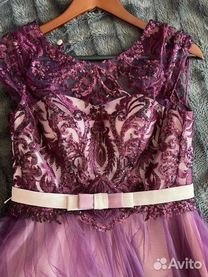 Вечернее платье