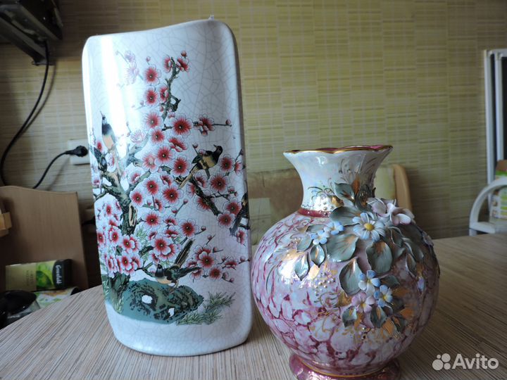 Вазы декоративные