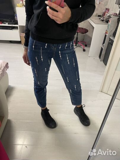 Джинсы со стразами