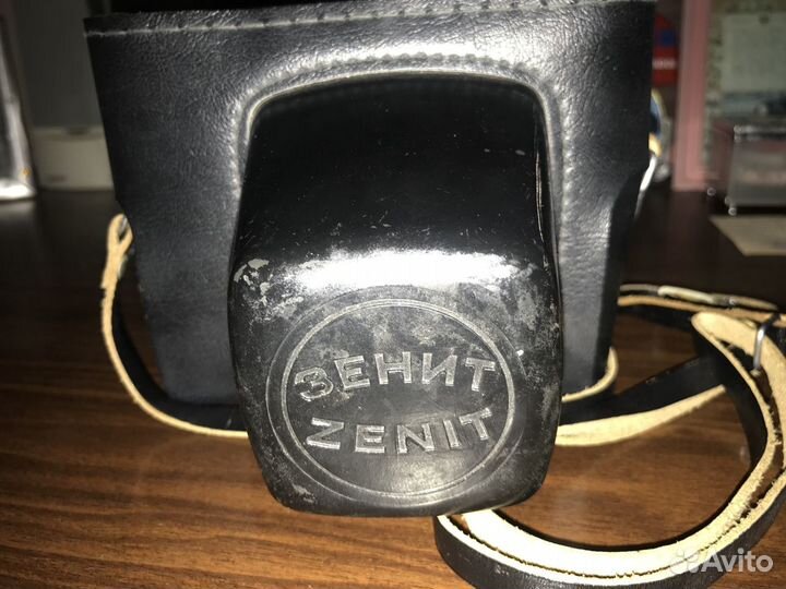 Фотоаппар Zenit-Е с объективом Industar 50-2