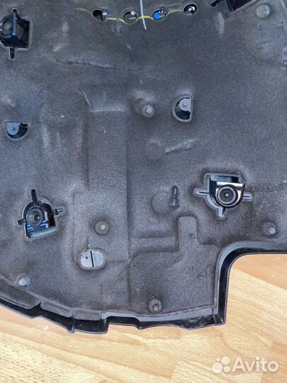 Крышка мотора Audi q5