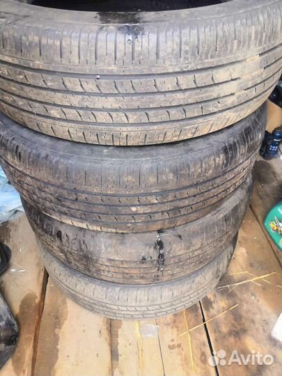 Kumho Solus KH16 225/65 R17 100T