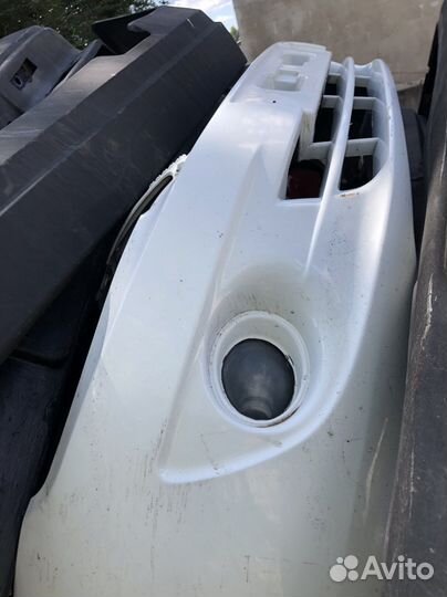 Передний бампер на LADA granta