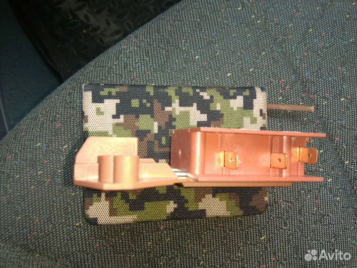 Замок люка beko-samsung 2601440000 DC61-20205B