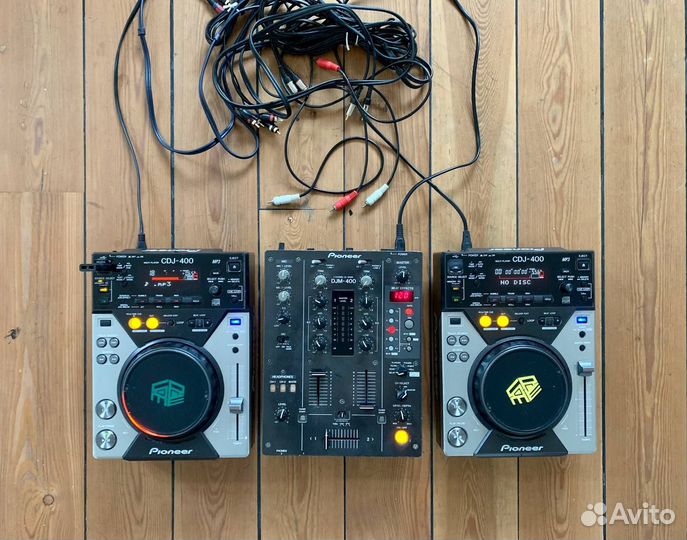 CDJ-400, Pioneer DJM-400