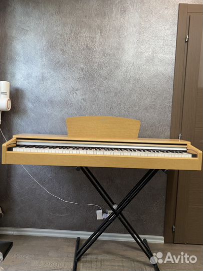 Электронное пианино yamaha YPD-140 C