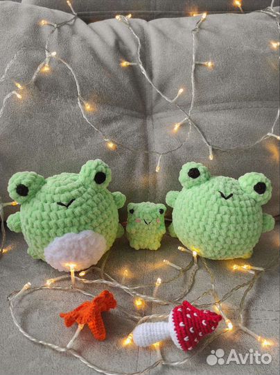 Вязаная лягушка