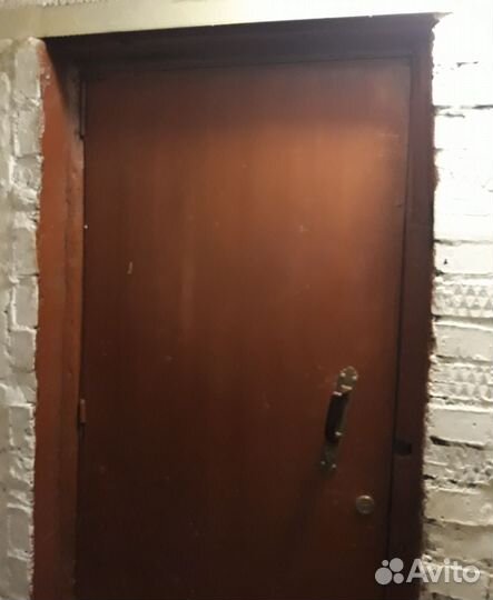 Дверь деревянная