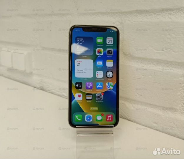 Мобильный телефон Apple iPhone 11 4/64 GB