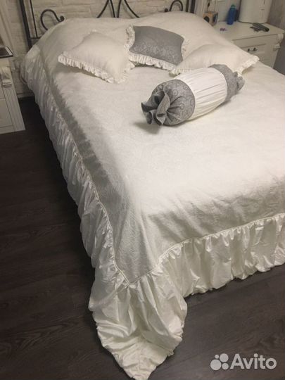 Покрывало на кровать