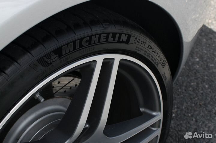 Michelin Pilot Sport 4 S 225/35 R19 88Y