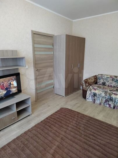 1-к. квартира, 40 м², 2/9 эт.