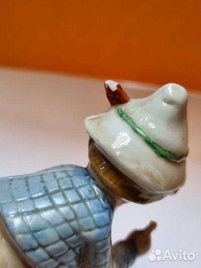 Статуэтка гдр, миниатюра. 20885 m