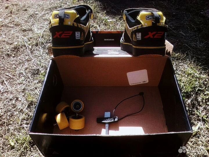 Кеды-ролики Heelys Bolt Plus X2