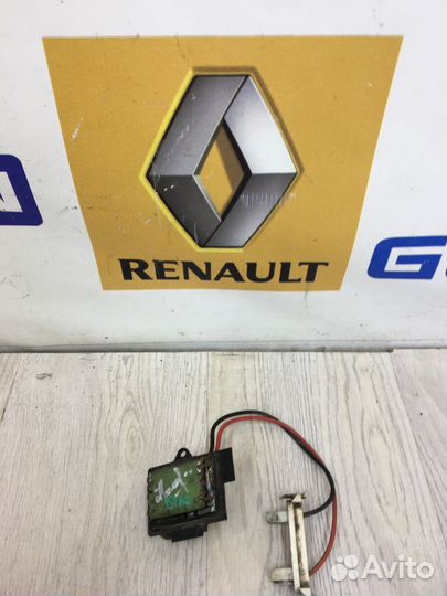 Резистор печки Реостат Renault symbol