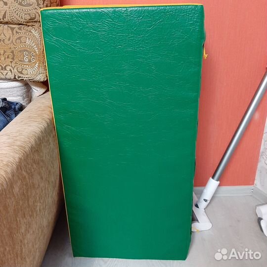 Мат гимнастический складной