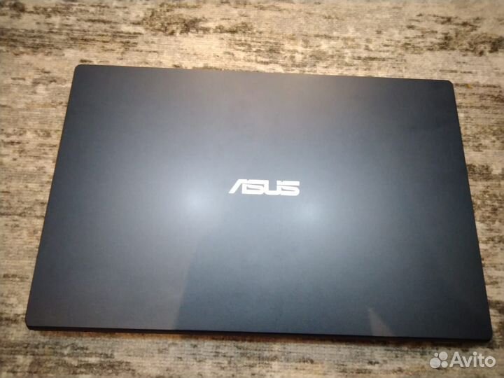 Ноутбук Asus E510