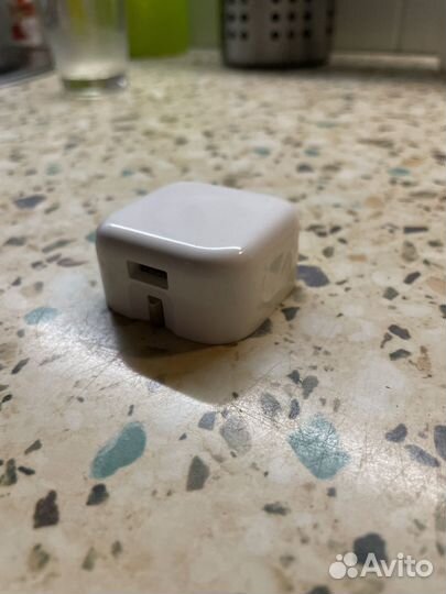 Зарядное устройство Apple