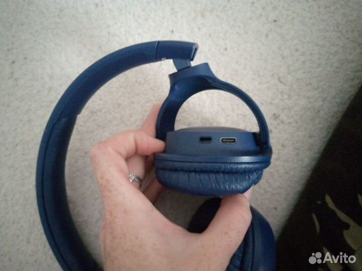 Беспроводные наушники jbl