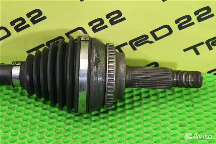 Привод передний правый Toyota Avensis ZZT251